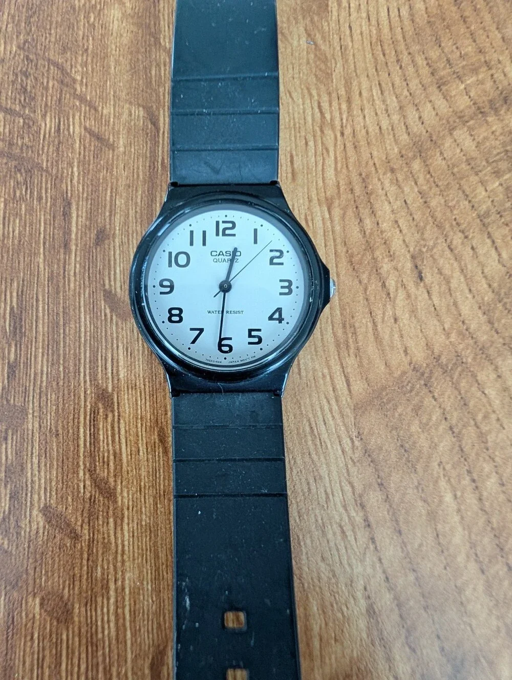 Vintage Casio Quartz  Men's Watch